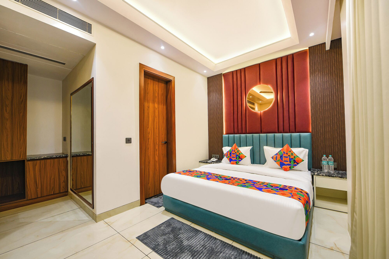 Bedroom 2, Fabhotel Dreamz, Delhi
