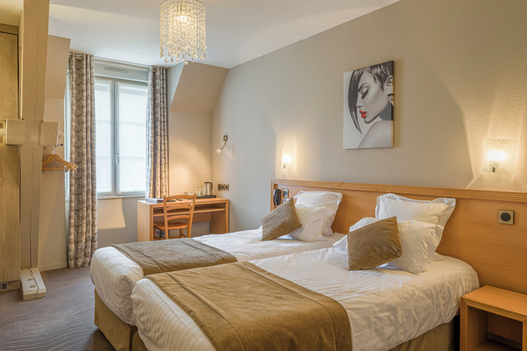 Bedroom 2, Hôtel Le Vouglans, Jura
