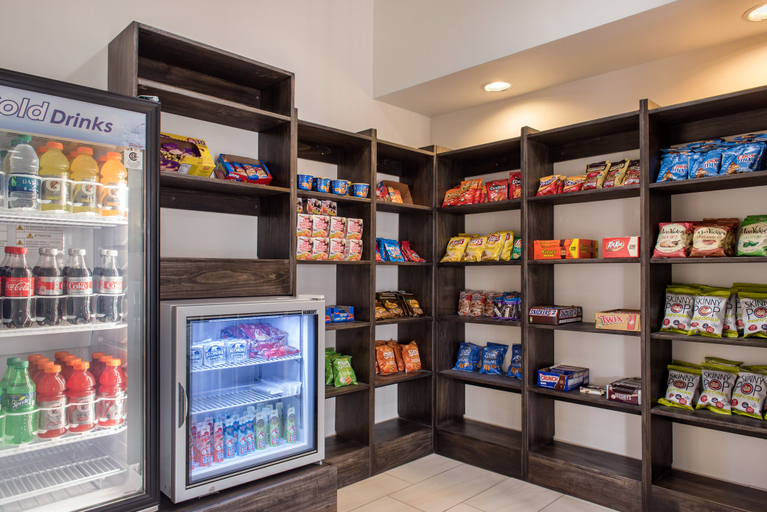 Food & Drinks 4, Holiday Inn Express & Suites HARRISON by IHG, Cincinnati