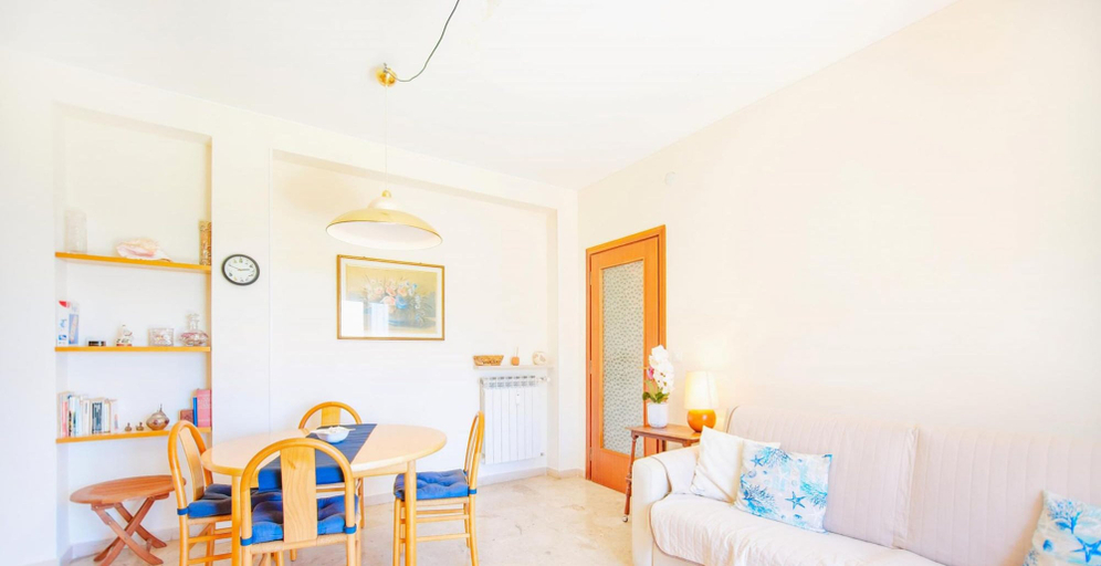 Room 2, Le Orchidee 14 con Vista Mare by Wonderful Italy, Imperia