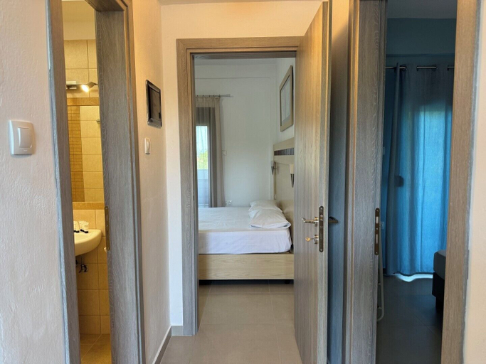 Bedroom 4, Makis House, Central Macedonia