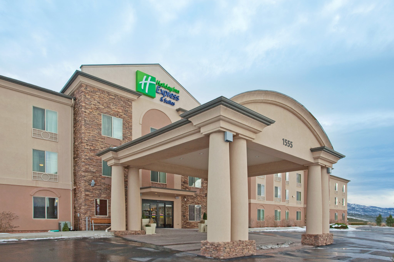 Exterior & Views 2, Holiday Inn Express & Suites CEDAR CITY by IHG, Iron