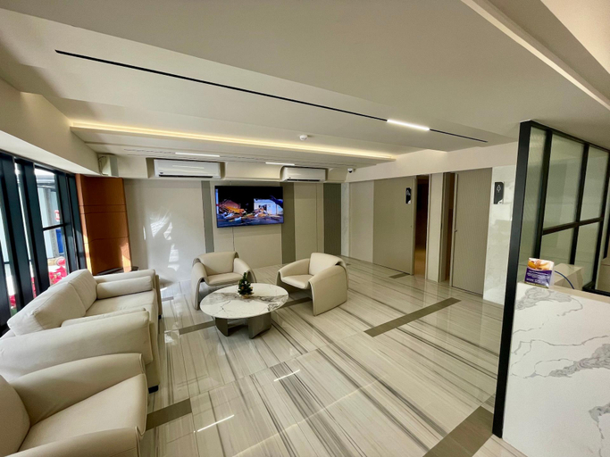 Public Area, Floral Court Hotel & Residence Sukhumvit 13, Phra Nakhon