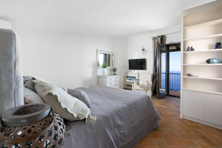Bedroom 5, Villa Ambra in Massa Lubrense, Napoli