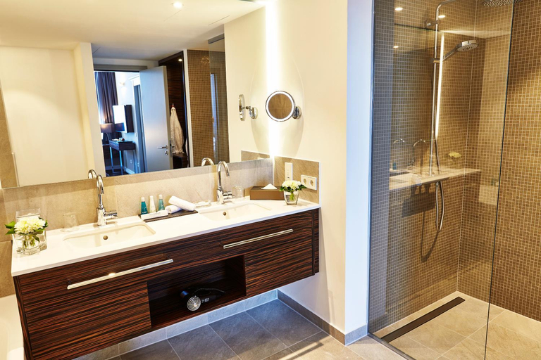 Bathroom 3, Steigenberger Hotel Koln, Köln