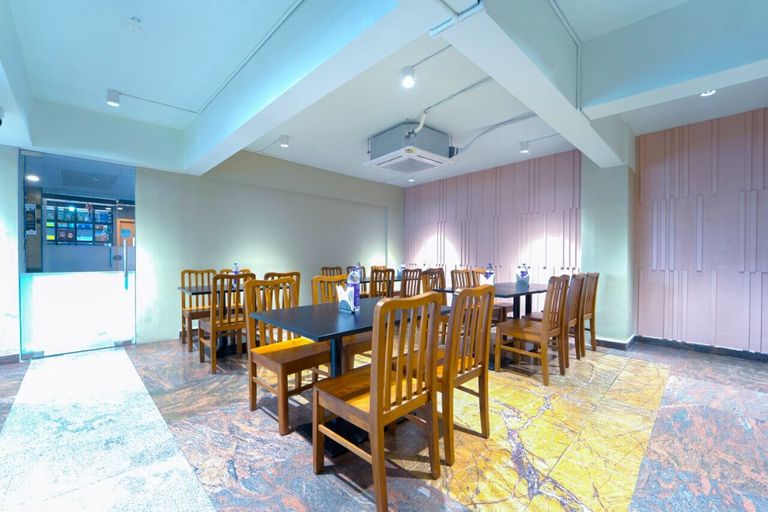 Food & Drinks 5, Treebo Park - 500M From Medical College, Thiruvananthapuram