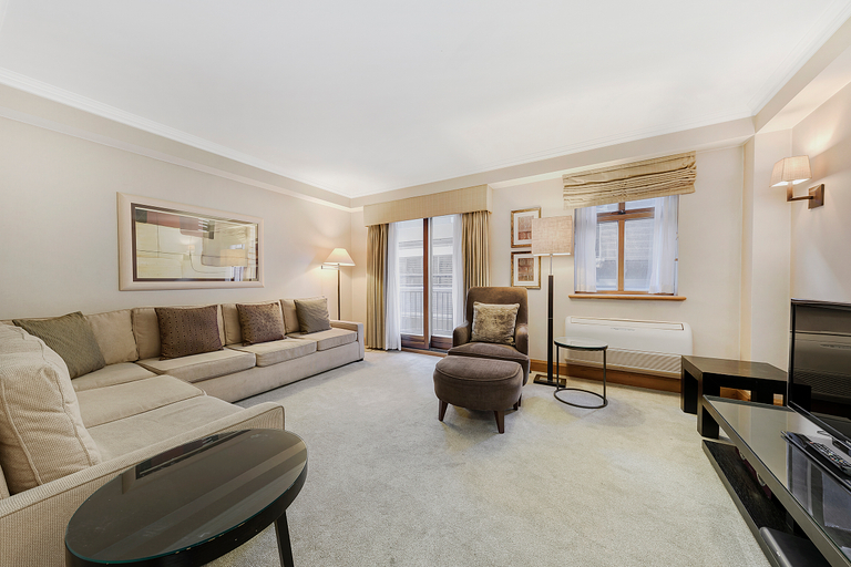 Public Area 4, Cheval Knightsbridge, London