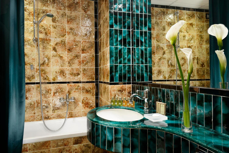 Bathroom 4, Hotel Berchielli, Florence