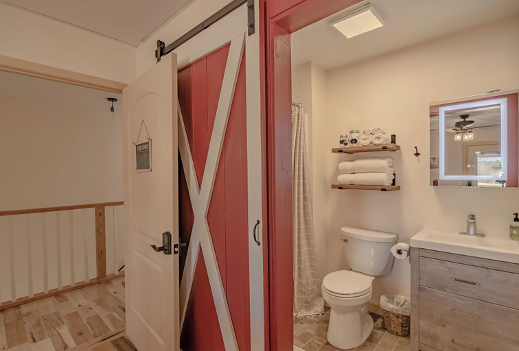 Bathroom 5, The Inn at Beulah Farm - The Barn, McCreary