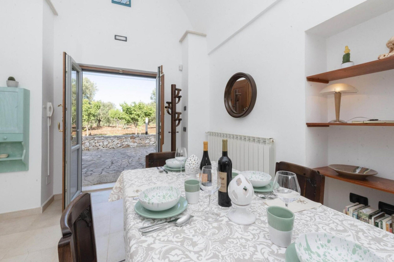 Others 4, Trullo Paleo, Brindisi