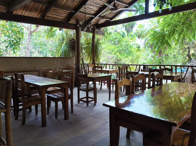 Food & Drinks 5, Playa Canek Beachfront Eco Hotel, Cozumel