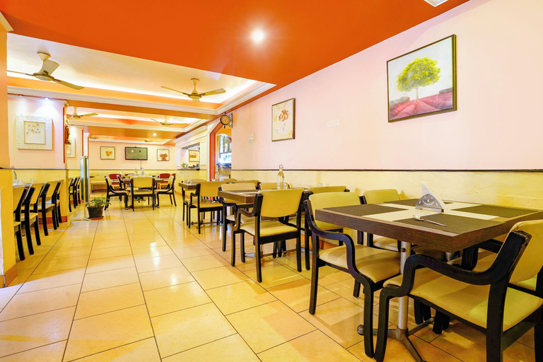 Food & Drinks 3, FabHotel Manoshanti - Nr. Big Daddy Casino, North Goa