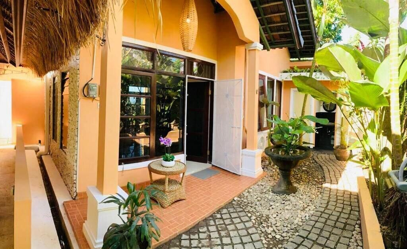Exterior & Views 2, Giri's Villa Jimbaran, Badung