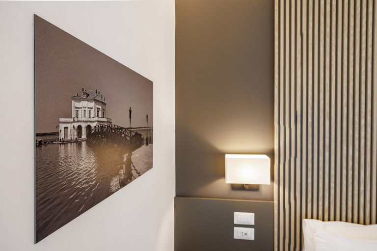 Bedroom 5, Arya Guest House, Napoli
