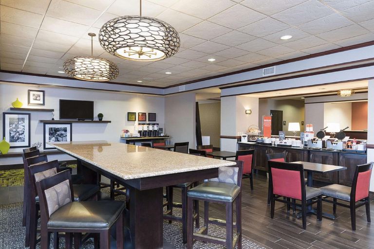 Food & Drinks 4, Hampton Inn Mt. Pleasant, Isabella