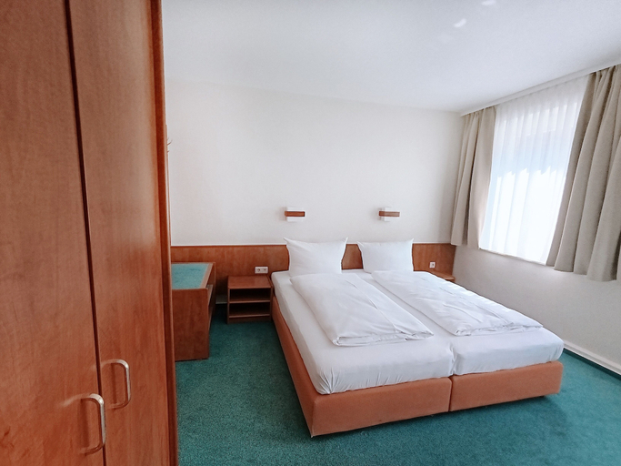 Bedroom 4, Regiohotel Bunte Stadt Wernigerode, Harz