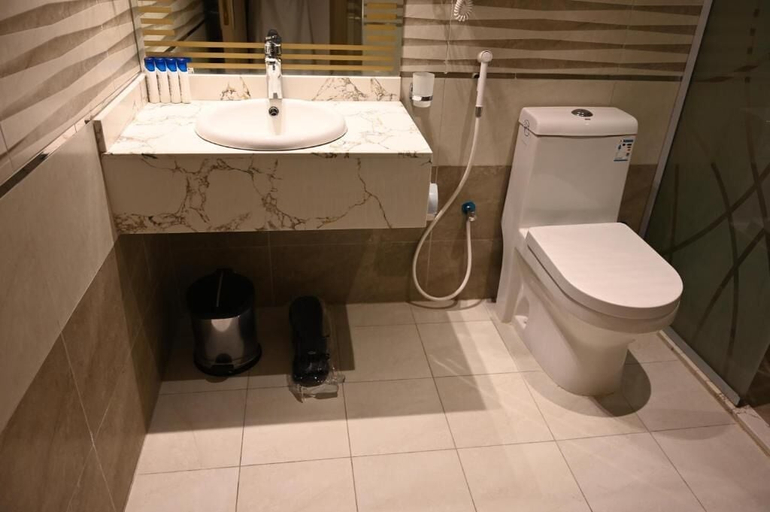 Bathroom 3, Aseel Almisk Hotel, Makkah