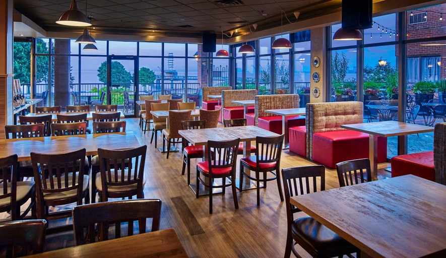 Food & Drinks 5, Waterfront Hotel, Halton