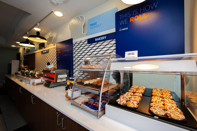 Food & Drinks 5, Holiday Inn Express & Suites CHICAGO SOUTH LANSING by IHG, Cook