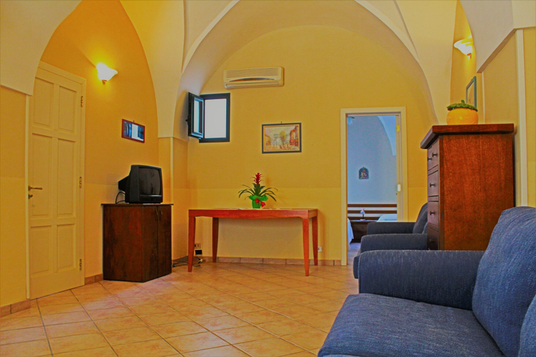 Others 4, Antica Dimora, Lecce