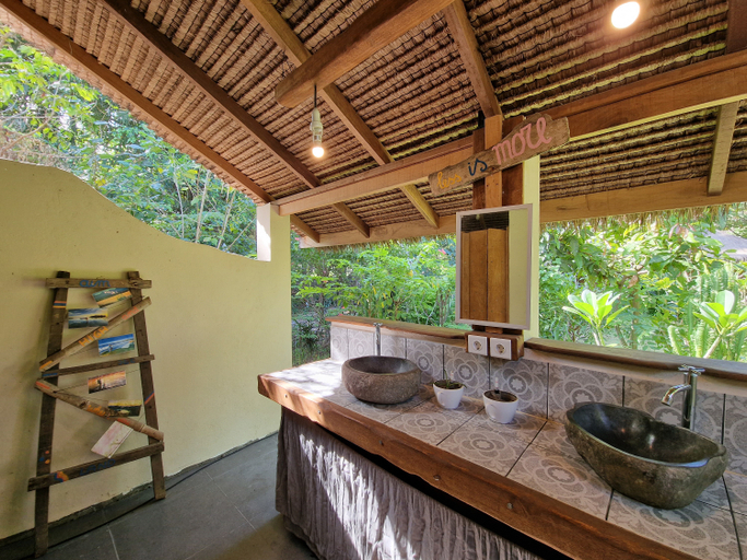 Bathroom 5, Same Same Bungalows, Lombok