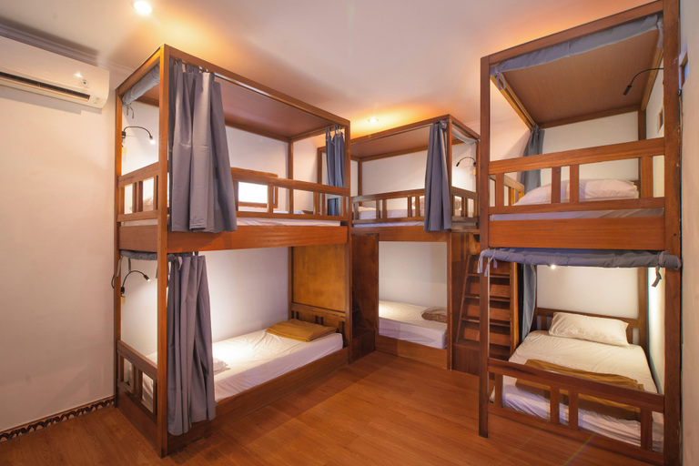 Bedroom 4, Simpang Inn Hostel, Klungkung
