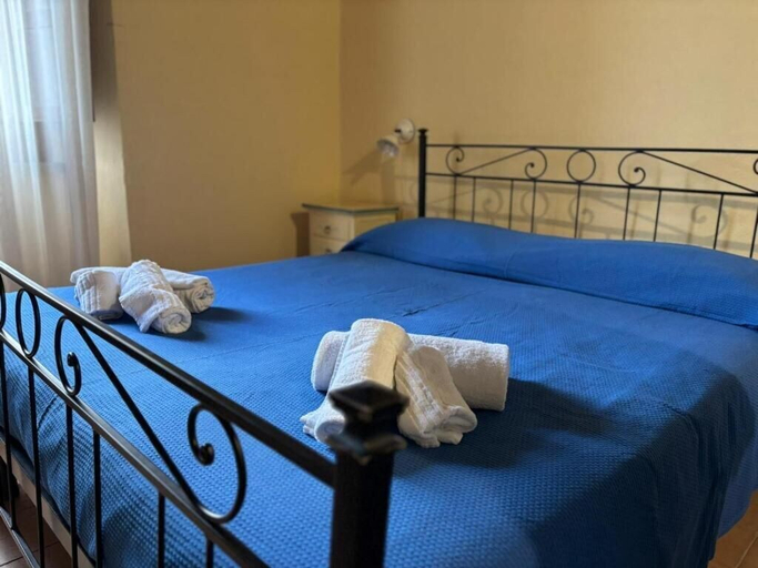 Bedroom 5, La Locanda Degli Amici, Messina