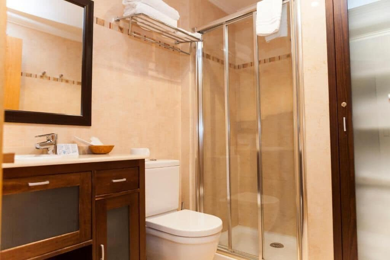 Bathroom 4, Hotel Sercotel Tres Luces, Pontevedra