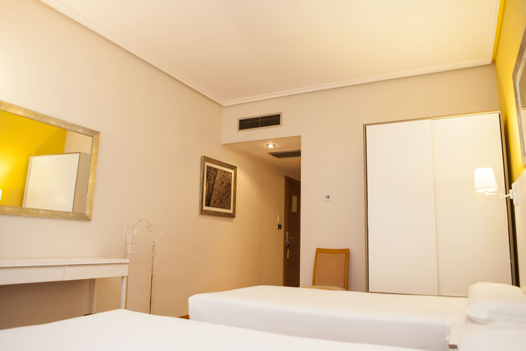 Bedroom 3, Hotel Sercotel Tres Luces, Pontevedra