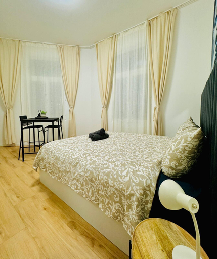 Bedroom 4, Stylish 4BR Apt Near Westbahnhof, Wien