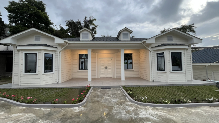 Exterior & Views 1, M VILLA PARAPAT, Simalungun