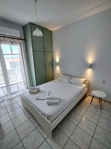 Bedroom 4, Captain Michalis Apartments - 750m from Kalamaki beach, Crete