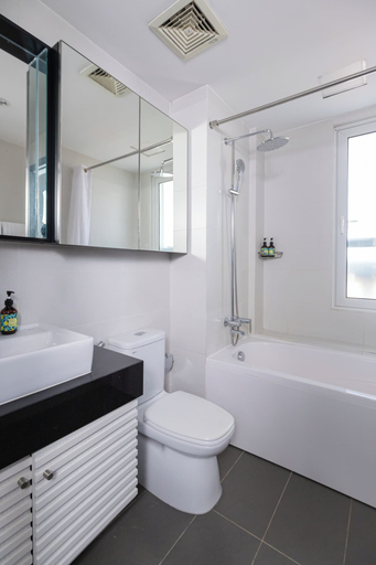 Bathroom 5, Do Thanh Residence by DDH, District 3