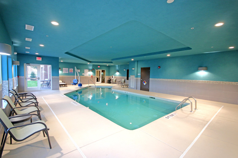Sport & Beauty 5, Holiday Inn Express & Suites CHARLOTTE NORTH by IHG, Mecklenburg