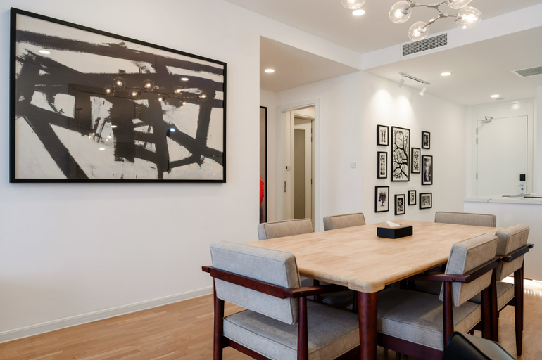 Dining Room 18
