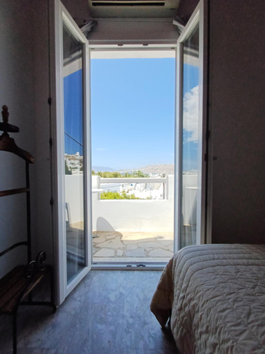 Others 4, Manos Rooms, South Aegean
