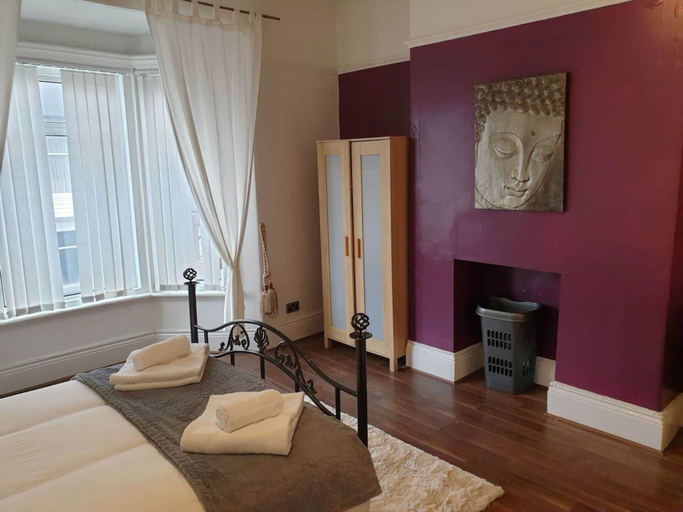 Others 4, South Shield's Hidden Gem Garnet 3 Bedroom Apartme, South Tyneside