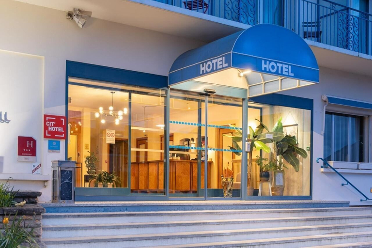 Exterior & Views 2, Cit'Hotel Logis de Brou, Ain