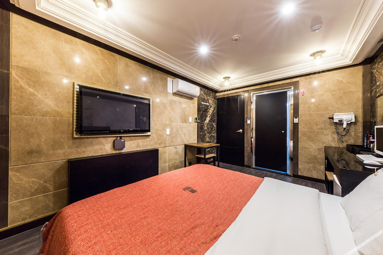 Bedroom 4, Sungshin University Station PAV, Seongbuk