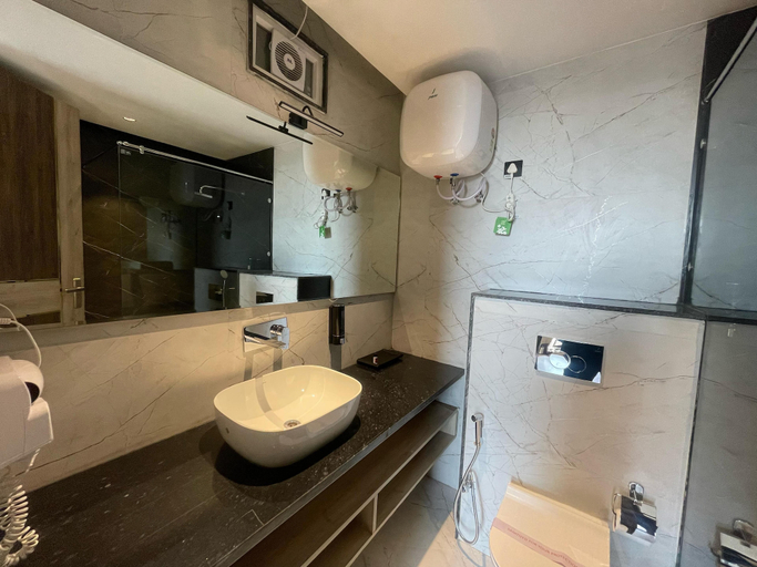 Bathroom 5, HOTEL HRISHIKESH HIGH, Garhwal