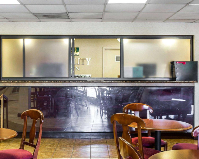 Food & Drinks 4, Townhouse Winston Salem - University, Forsyth