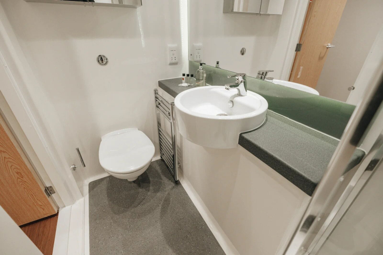 Bathroom 4, For Students Only Bailey Fields Sheffield - Campus Accommodation, Sheffield