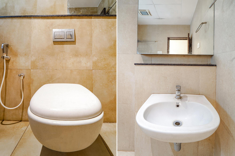 Bathroom, Karpagam Login House, Coimbatore