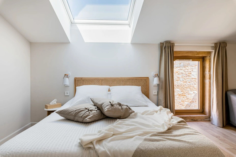 Bedroom 2, Maison de Pagneux, Rhône