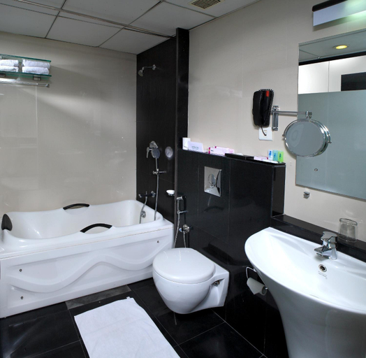 Bathroom 4, Olive Eva Hotel, Ernakulam