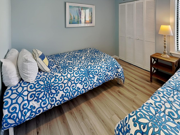 Bedroom 3, Forest Gardens 93, Beaufort