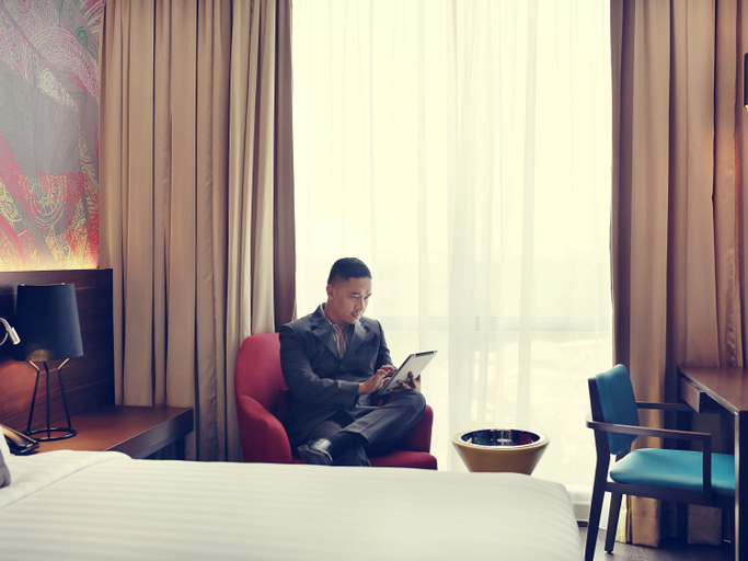 Bedroom 5, Mercure Karawang, Karawang