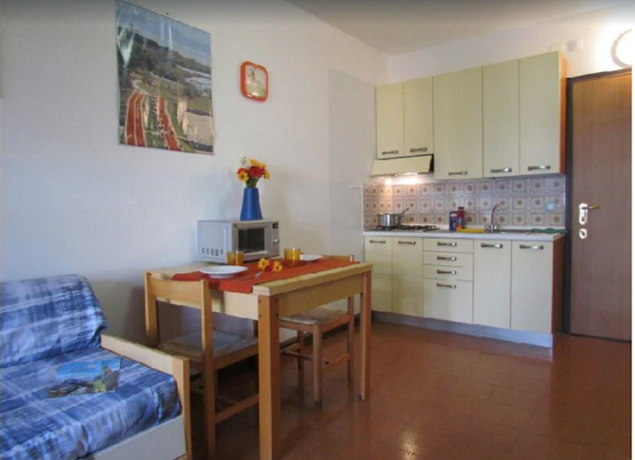 Others 4, Seafront Complex - Cosy Apartment - Private Beach Place Included by Beahost, Venezia