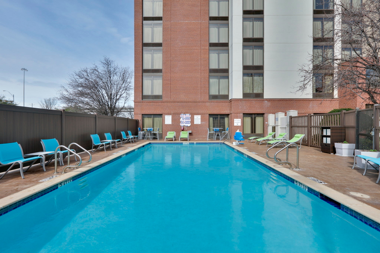 Sport & Beauty 5, Holiday Inn Express & Suites IRVING CONV CTR - LAS COLINAS by IHG, Irving