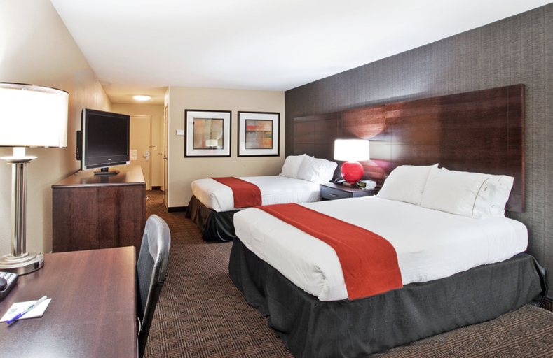 Bedroom 3, Holiday Inn Express & Suites ATLANTA-CUMMING by IHG, Forsyth